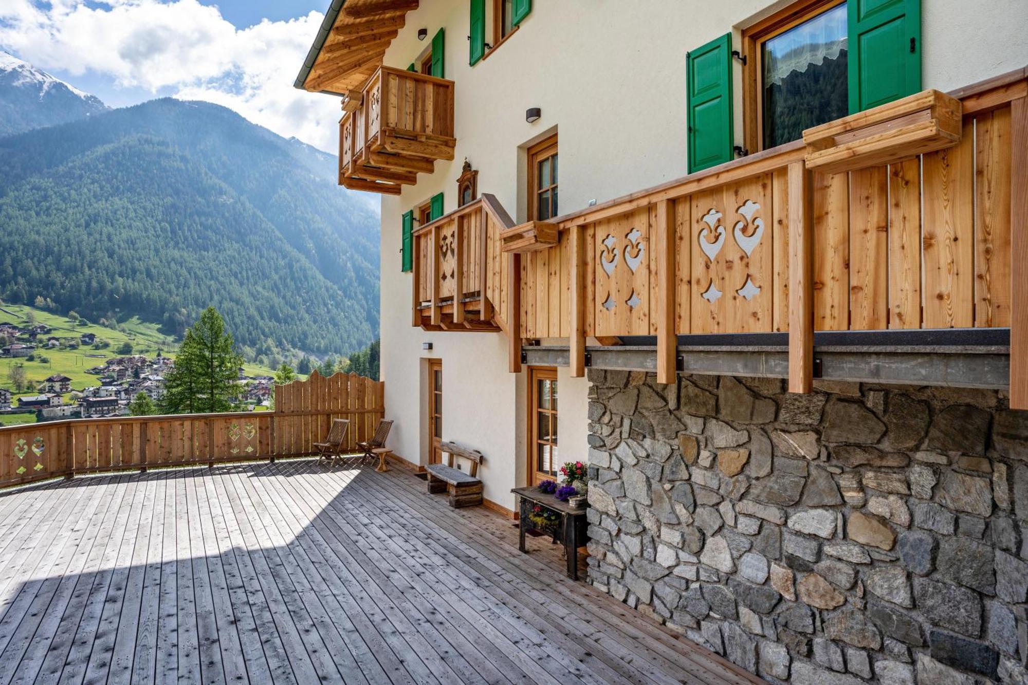 La Chiasa Villa Rabbi Exterior photo